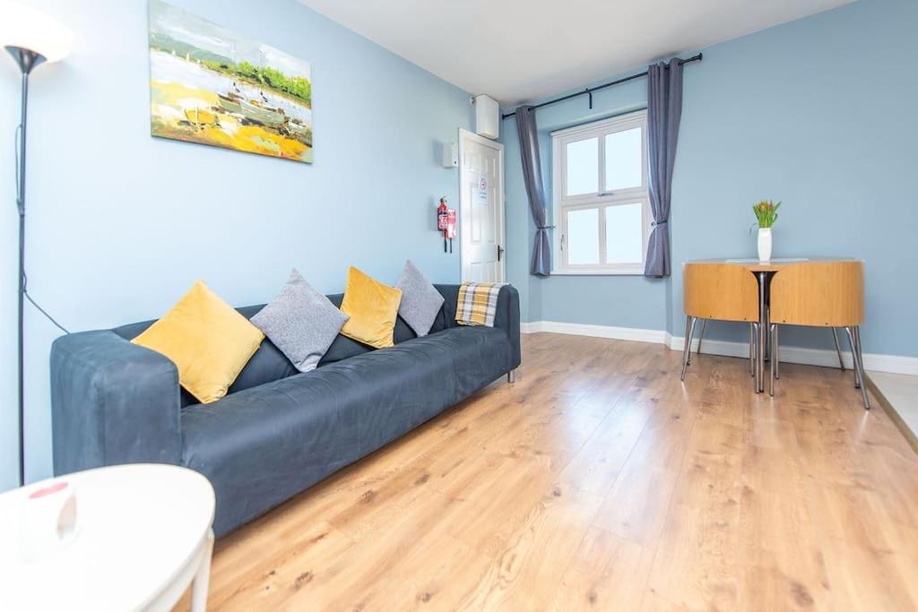 Clonbur House - Two Bedroom Village Apartment Galway Exterior photo