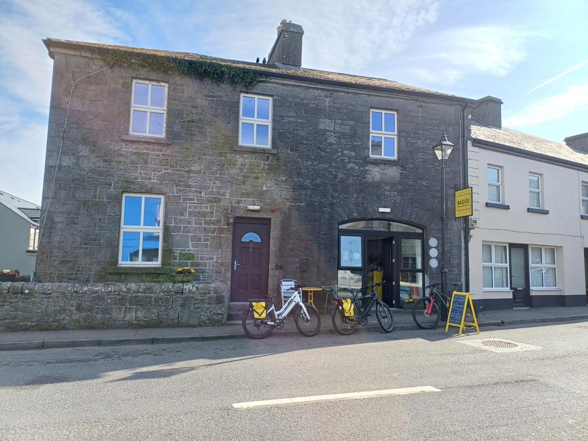 Clonbur House - Two Bedroom Village Apartment Galway Exterior photo